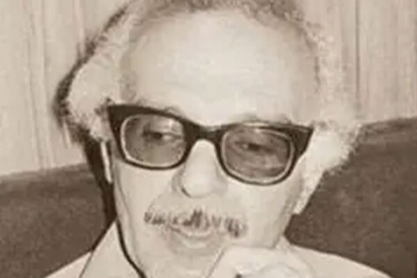 محمود-البريكان محمود داود سلمان البريكان هو شاعر عراقي بارز من روّاد القصيدة العربية الحديثة،