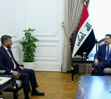 رئيس الوزراء يؤكد أهمية التكامل في العمل بين الحكومة الاتحادية مع جميع الحكومات المحلية 