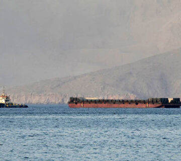 الجيش الأميركي يعلن تعطيل سفينة شحن تابعة لـإيران