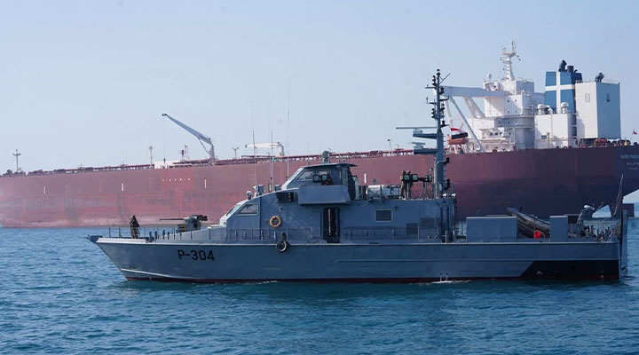 ناقلة عملاقة لتحميل مليوني برميل نفط لأول مرة بعد افتتاح هرمز