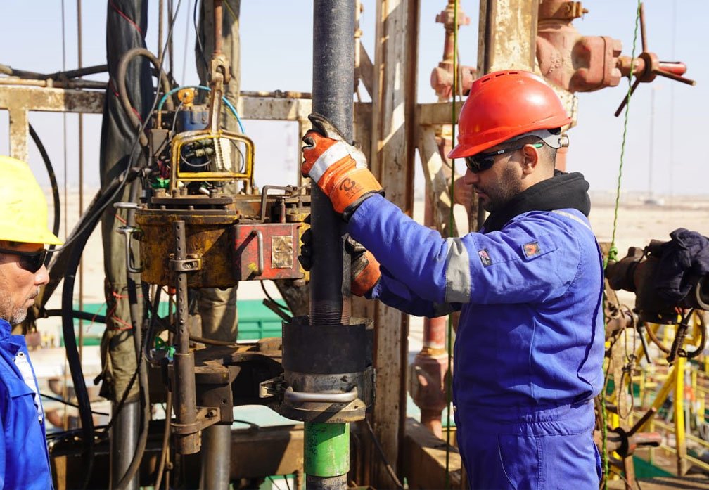ملاكات شركة الحفر العراقية تنفذ أعمال استصلاح البئر النفطي ZB 693 في حقل الزبير باستخدام جهاز الاستصلاح IDC 48 لتعزيز كفاءة الإنتاج النفطي
