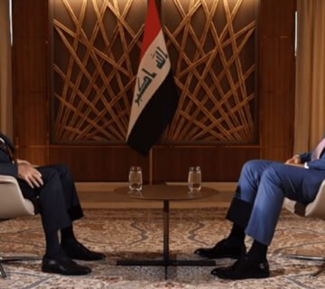 محافظ البصرة أسعد العيداني خلال حوار مع الإعلامي حميد عبد الله