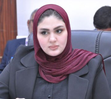 سارة الحسيني رئيسة لجنة الإعمار والتطوير في مجلس محافظة البصرة