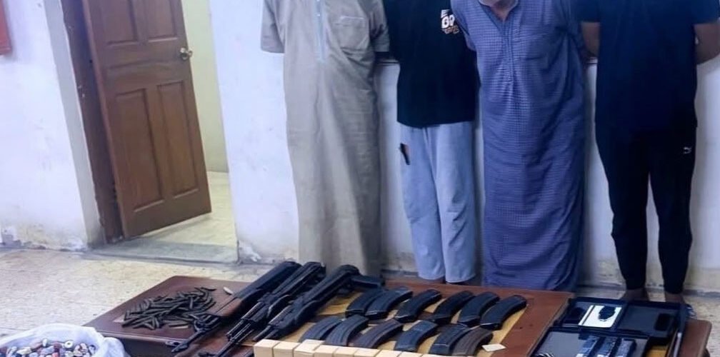 شرطة البصرة تضبط أسلحة واعتدة بحوزة متهمين بعد مشاجرة في شط العرب