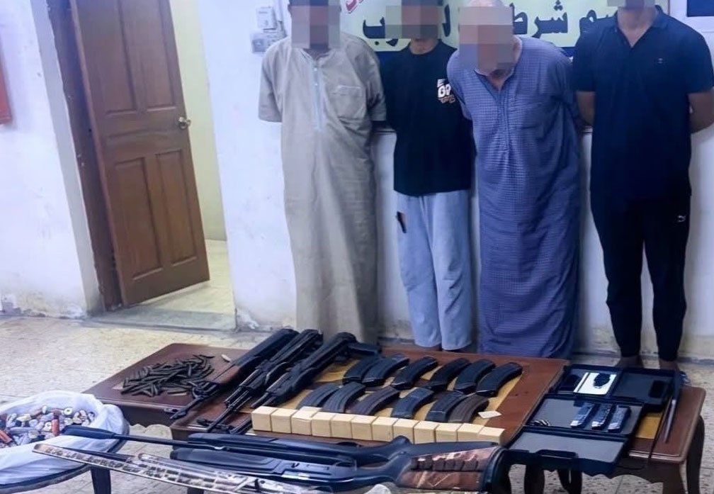 شرطة البصرة تضبط أسلحة واعتدة بحوزة متهمين بعد مشاجرة في شط العرب