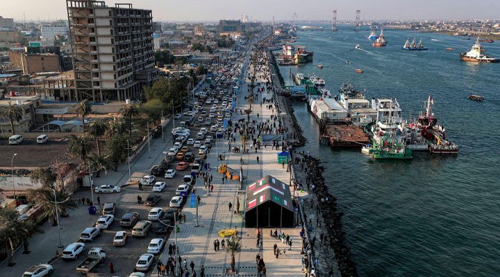 كورنيش شط العرب في البصرة مع إطلالة على النهر