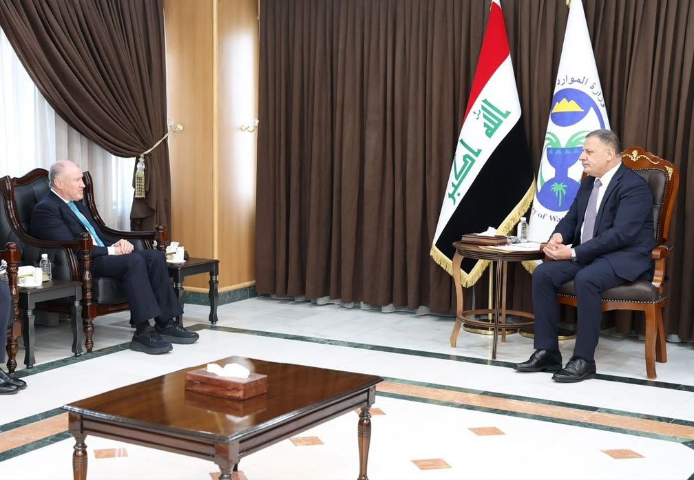 وزير الموارد المائية العراقي يلتقي السفير الأسترالي لبحث التعاون في الموارد المائية