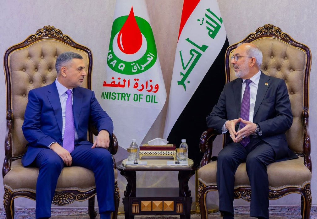 وزير النفط باسم محمد خضير يلتقي محافظ البصرة أسعد العيداني