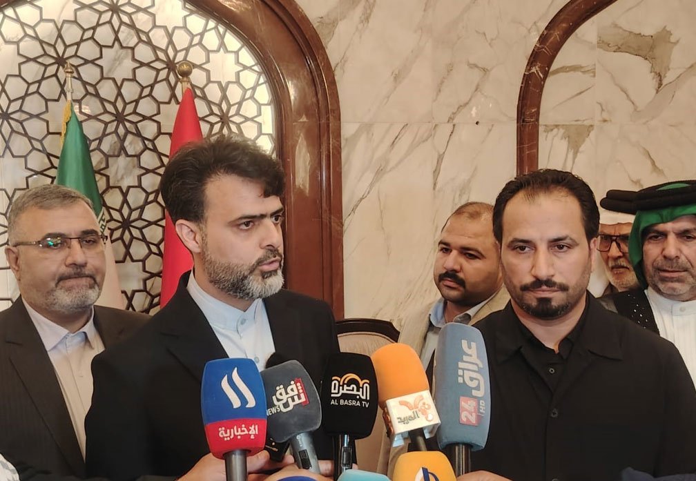 القنصل الإيراني الجديد مصطفى الطرفي خلال وصوله إلى محافظة البصرة