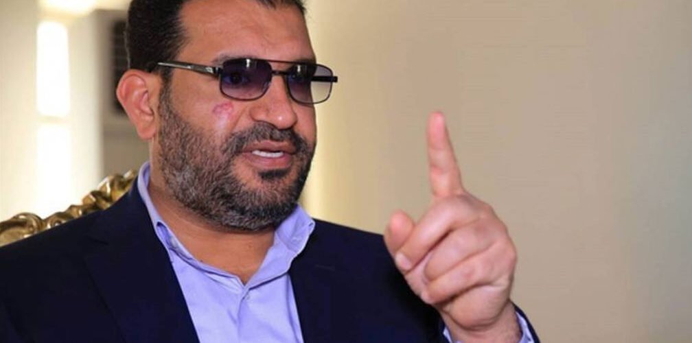 النائب فالح حسن الخزعلي يتحدث خلال لقاء صحفي