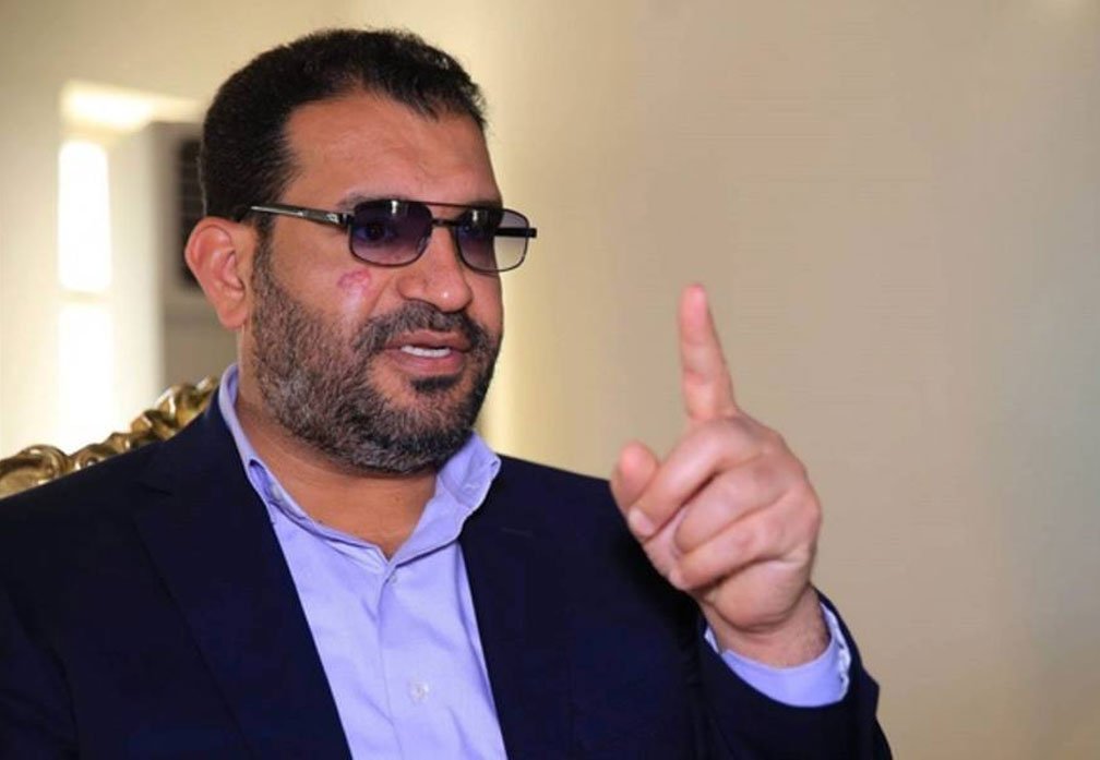 النائب فالح حسن الخزعلي يتحدث خلال لقاء صحفي