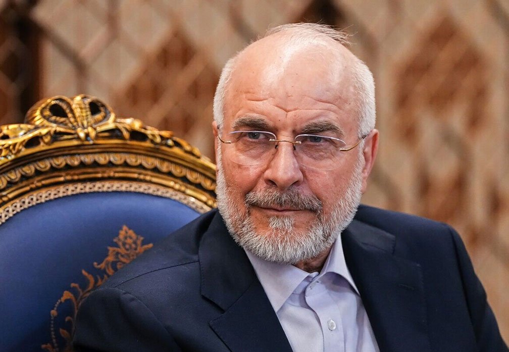 رئيس مجلس الشورى الإيراني محمد باقر قاليباف خلال حديثه عن التهديدات الأمريكية