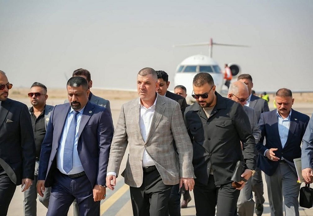 وزير النقل وهب الحسني يصل إلى البصرة لمتابعة مشاريع وخدمات الوزارة